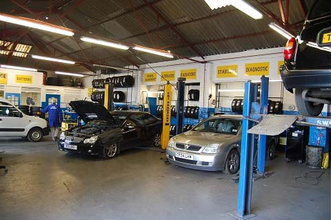 Our Glasgow Fiat diagnositc and service centre. Maintenance and safety checks are provided with each diagnostic test.